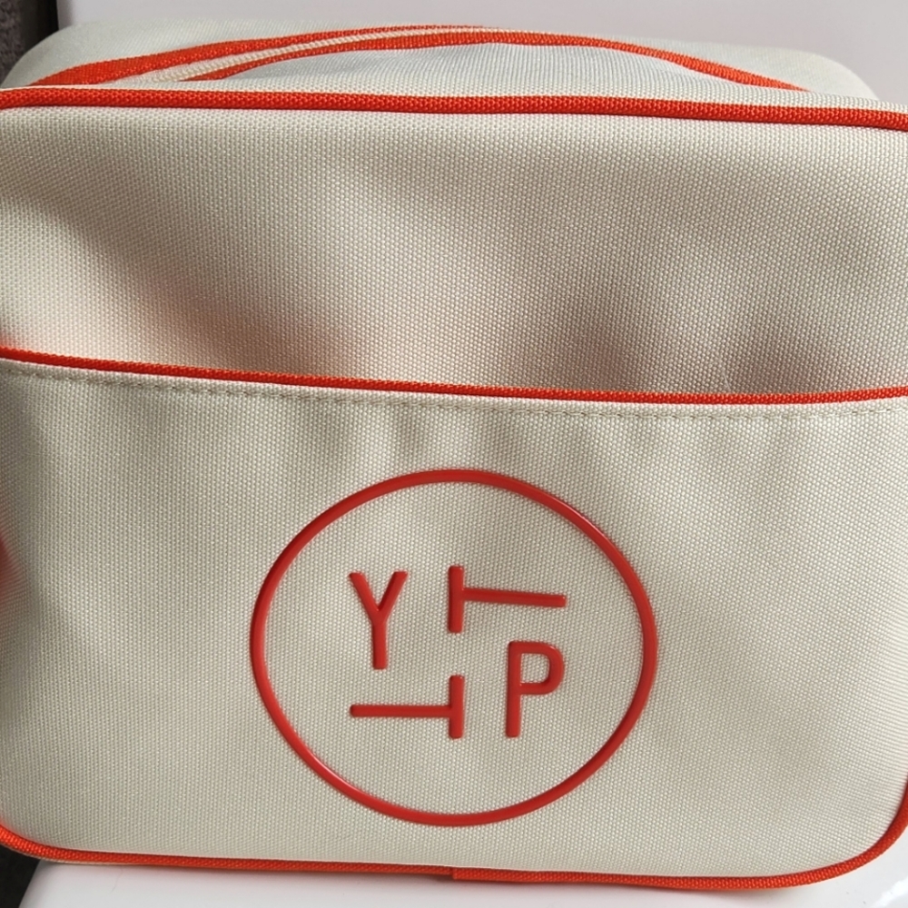 NIB YOUTH TO THE PEOPLE YOUTH SCREEN LTD EDITION CROSSBODY BAG - Picture 8 of 13